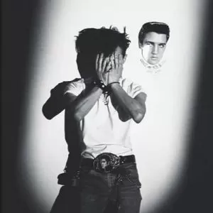 دانلود آهنگ Can’t Help Falling in Love G-DRAGON