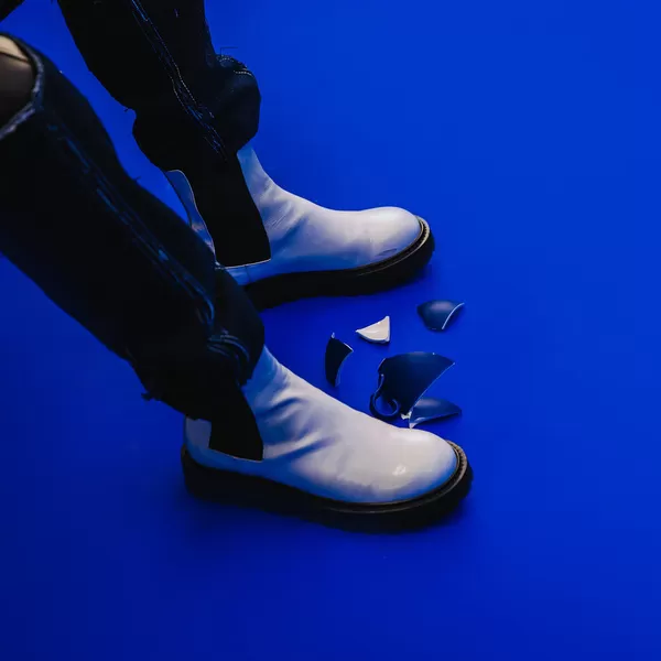 دانلود آهنگ Blue (Feat. Wonstein) SHAUN