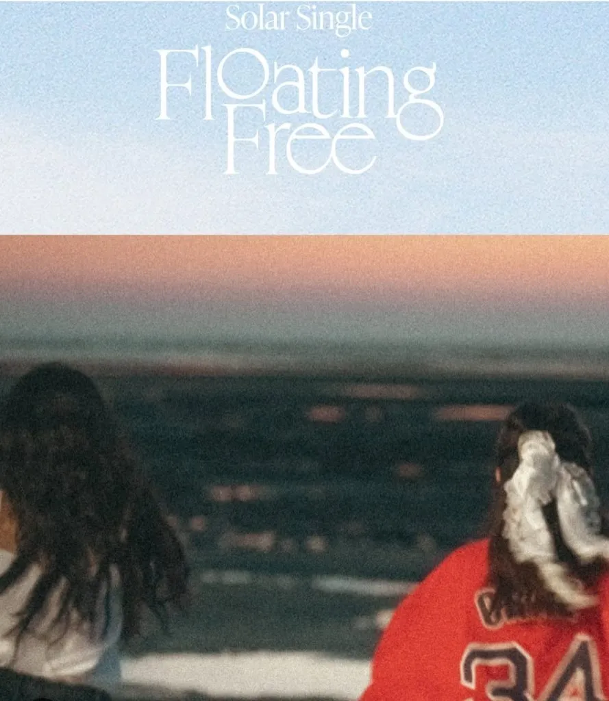 دانلود آهنگ Floating Free سولار (مامامو) Solar (Mamamoo)