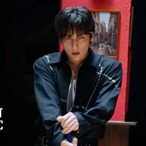 دانلود آهنگ Dance With You تی اکس تی HUENINGKAI (TXT)